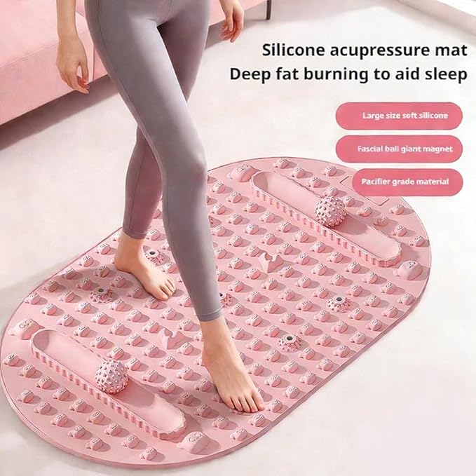 Foot Massage Mat with Two Massage Balls, Silicone Foot Pressure Point Massager Mat, Portable Feet Acupressure Pressure Point Pad Tool for Home Gym Office Travel (Purple 1set)