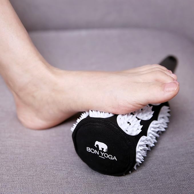 Bed of Nails Acuroller - Acupressure Massage Roller for Lymphatic Flow, Neck Massager, Back Scratcher, Muscle Tension and Pain Relief, Relaxation, Hand Massager Tools, Black