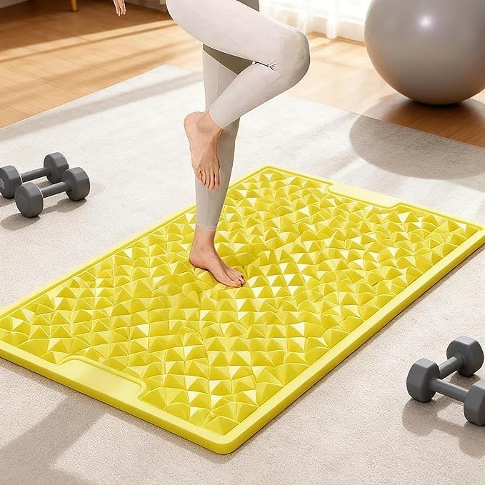 misppro Foot Massage Pad Pressure Point Pad Relaxing Portable Acupressure Mat Reflexology Mats for Dorm Gym Living Room- Yellow